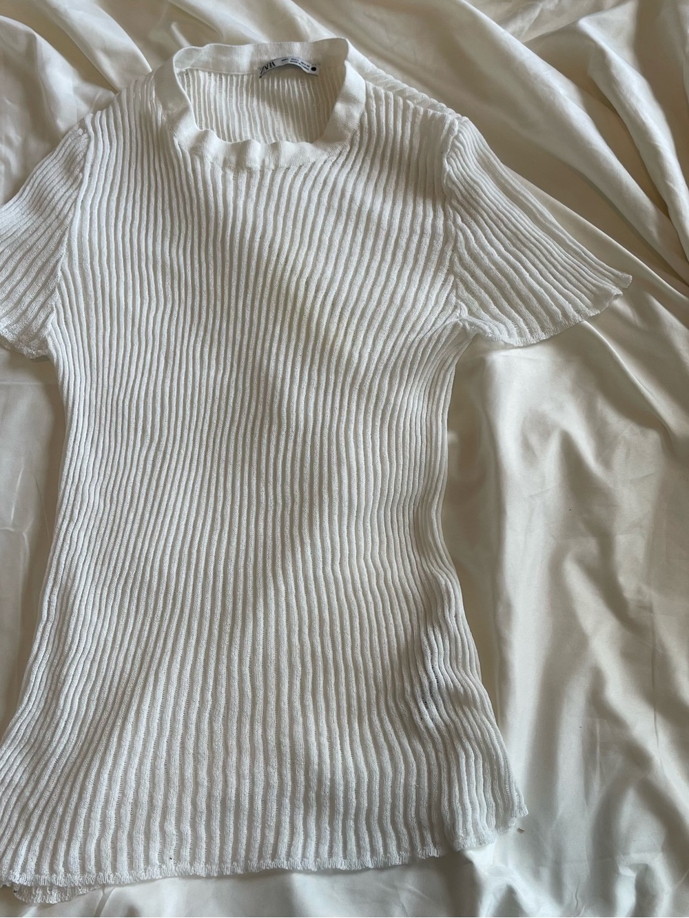 Zara White Ribbed Short-Sleeve Crew Neck Sweater